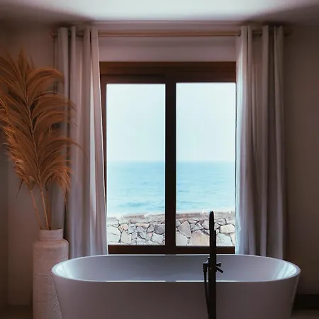 Costa Magica - Romantic Ocean Boutique Hotel & Club Отель 4*