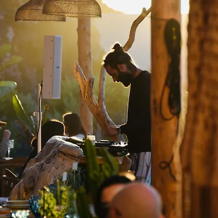 מלון Boutique Eco Costa Magica 4*